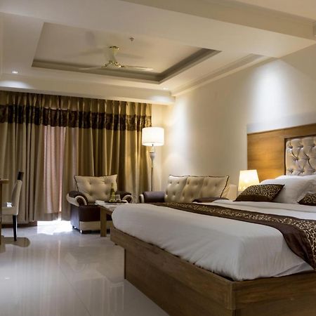 Hotel Lotus Paradise - Banquet & Dining - Near Murthal Sukhdev Rai Luaran gambar
