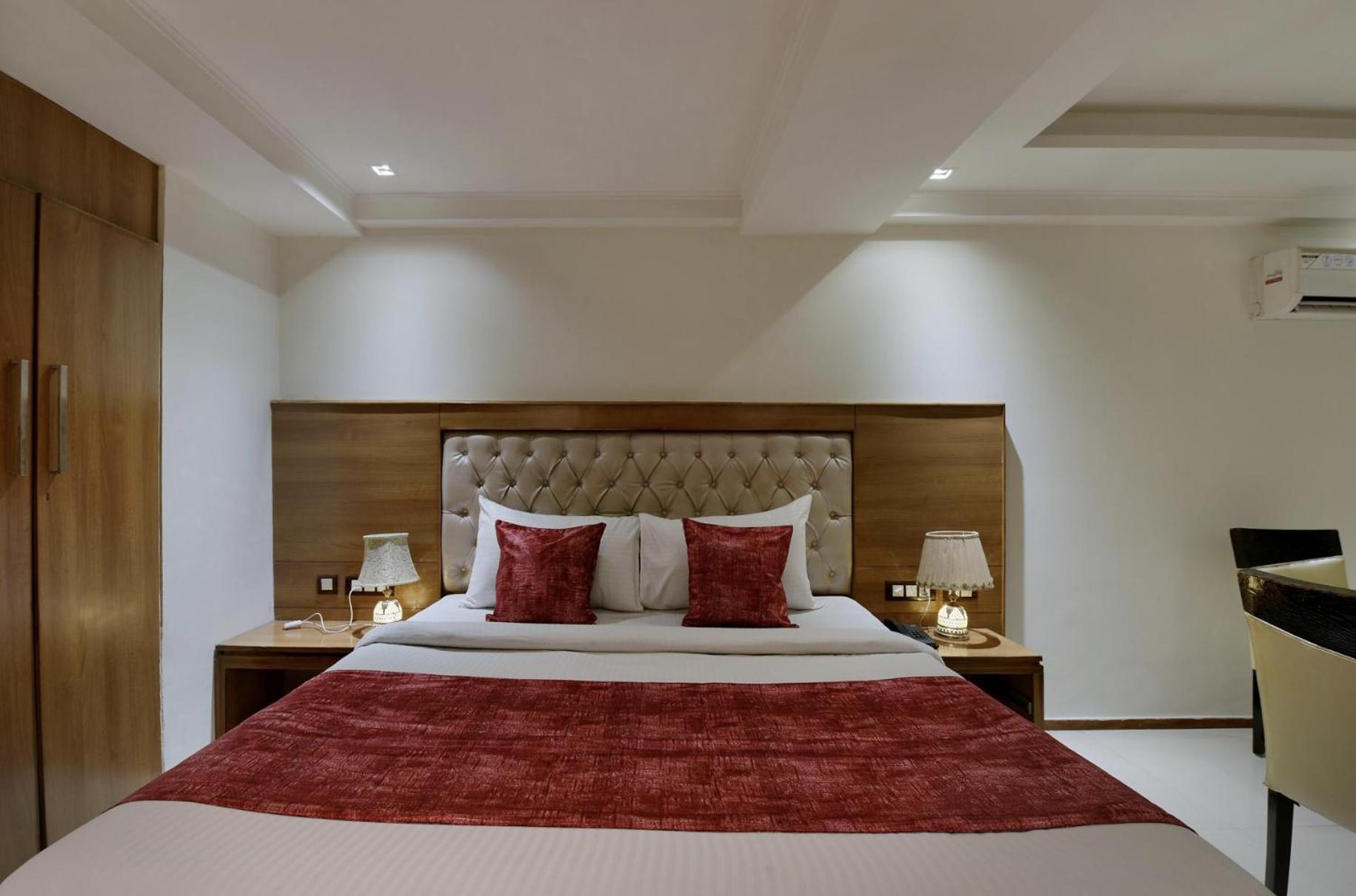 Hotel Lotus Paradise - Banquet & Dining - Near Murthal Sukhdev Rai Luaran gambar